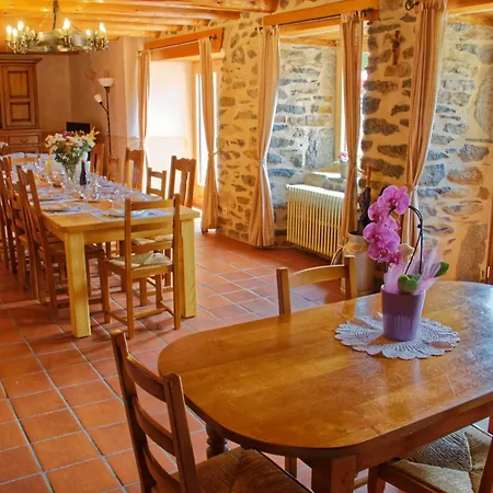 別荘 De Genebret *